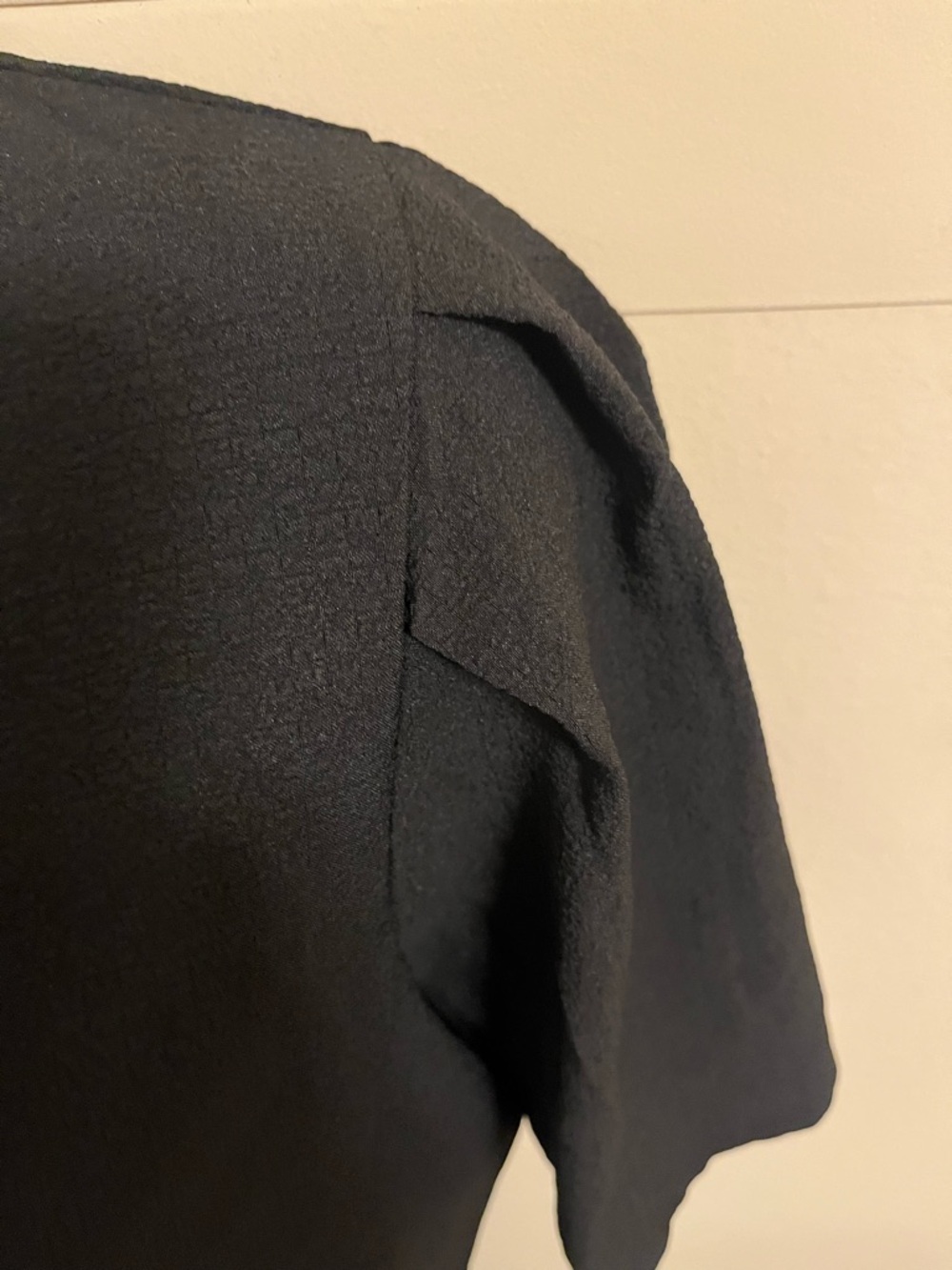 Black Puff Sleeve Women’s Top - Elegant Everyday Tee - Picture 6 of 6